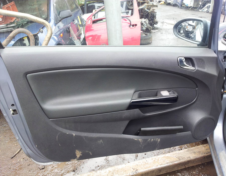 Vauxhall Corsa Design door-panel-card-passenger-side-front
